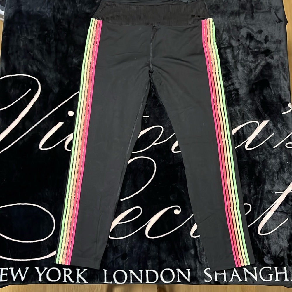 Victoria’s Secret PINK Ultimate Neon Color Stripe Leggings size Large